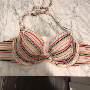 34B Victoria’s Secret bikini top